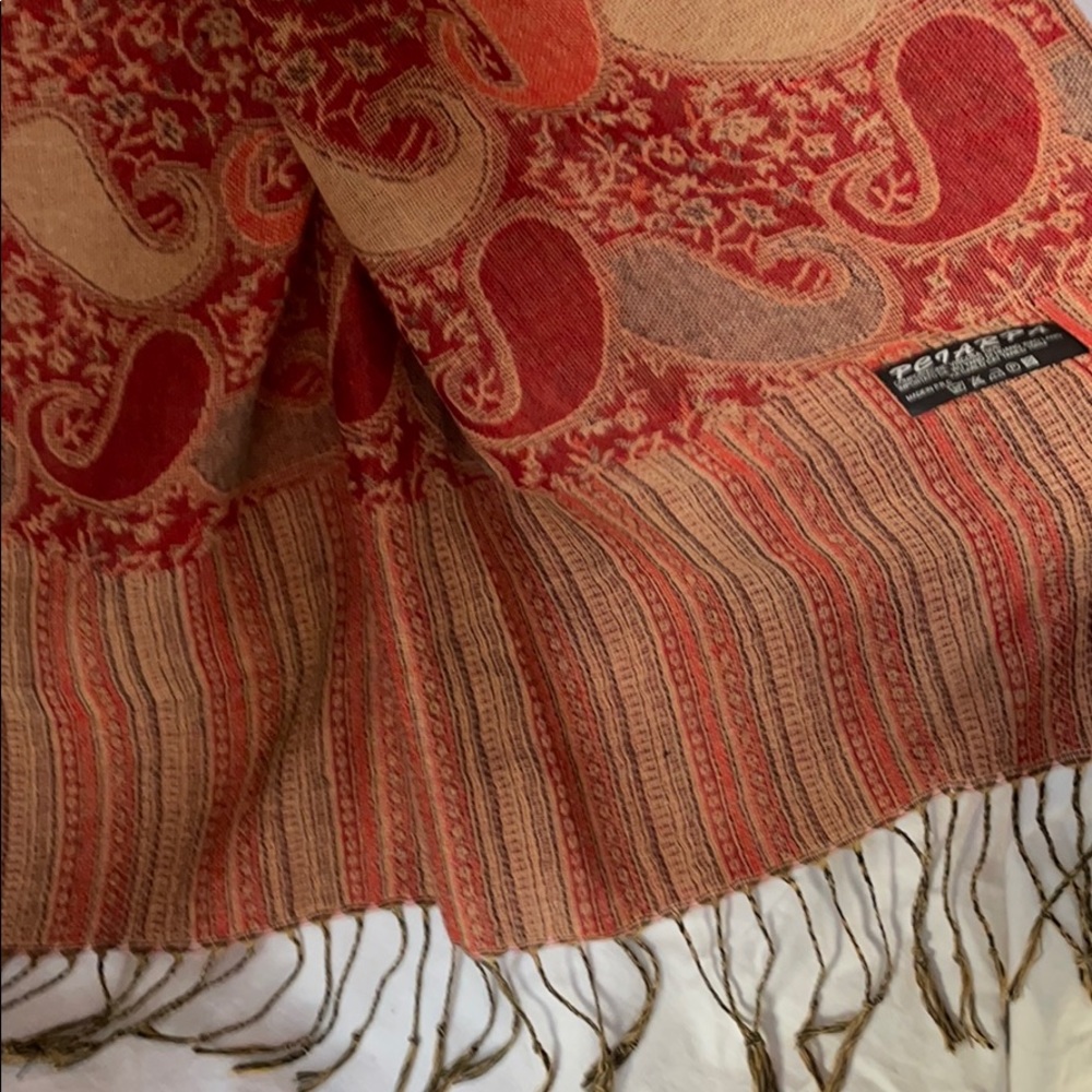 Scarf - Picture 6 of 7
